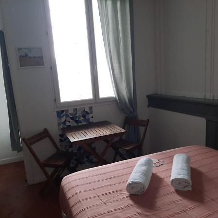 Etape Gimontoise 32 "Chambre Tout Confort" Zewnętrze zdjęcie